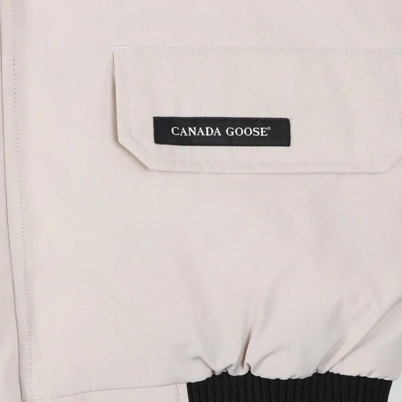 "Goose-White" Puffer